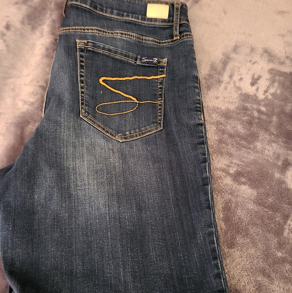 Seven womens Bermuda shorts
